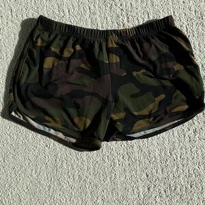 Camo Print Women's Athletic Shorts
